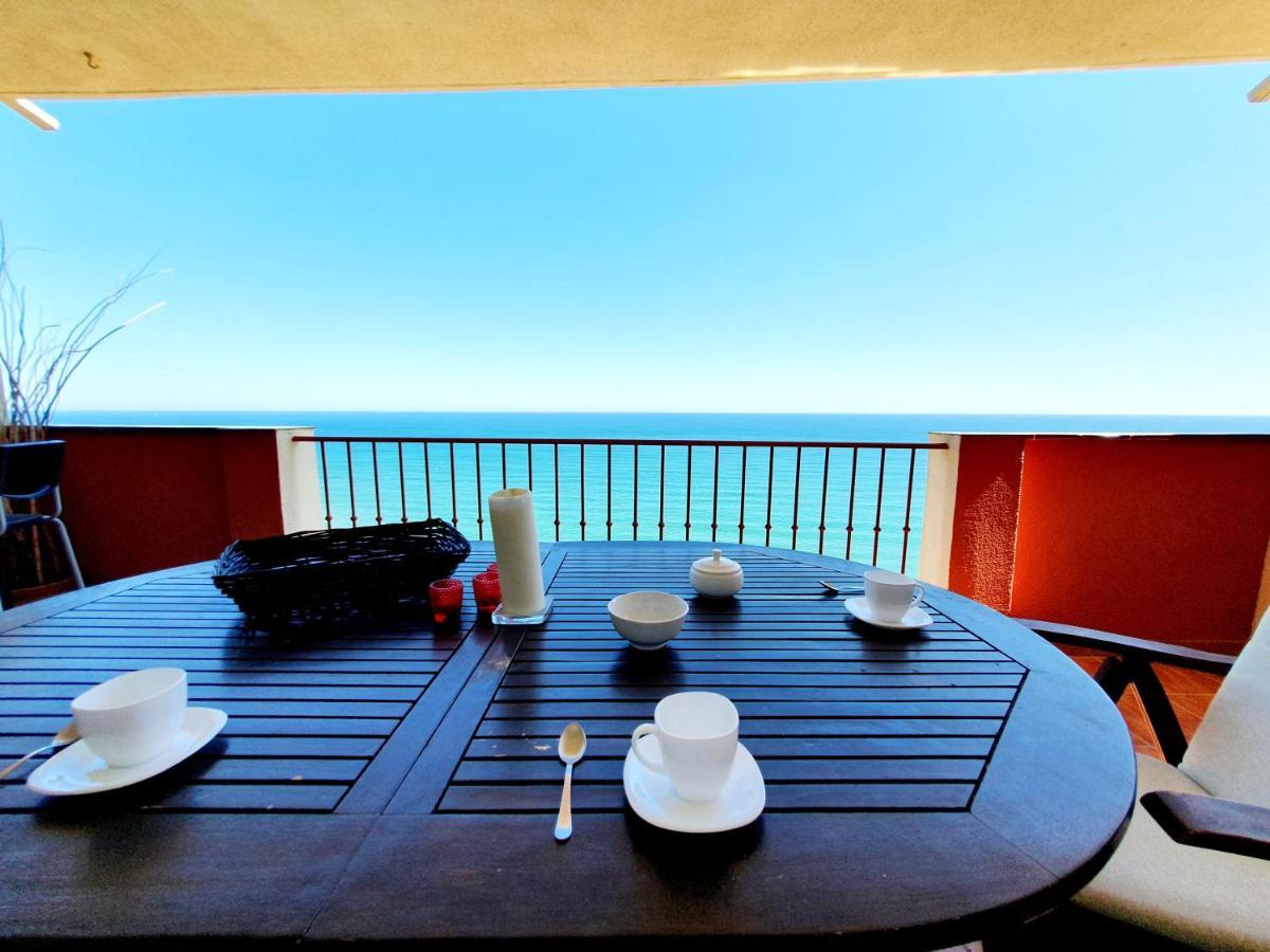 شقة Carvajal Seaviews بينالماذينا المظهر الخارجي الصورة